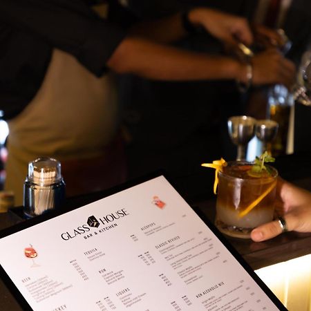 Js纪念品酒店 德拉敦 外观 照片
