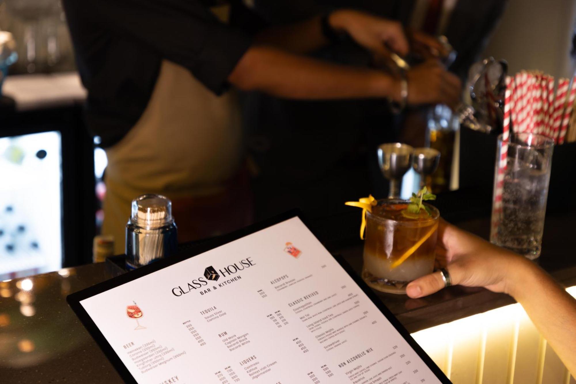 Js纪念品酒店 德拉敦 外观 照片
